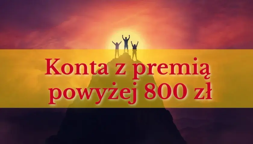 Santander promocja: konta z premią powyżej 800 zł. Ludzie na szczycie góry świętują sukces.